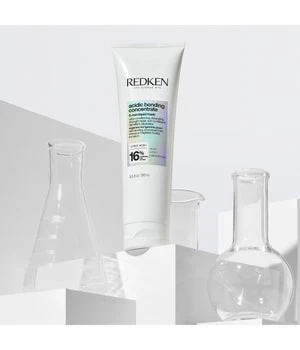 Redken Acidic Bonding Concentrate 5-Min Liquid Mask Masque Cheveux 5 Redken Acidic Bonding Concentrate 5-Min Liquid Mask Masque Cheveux – Image 3