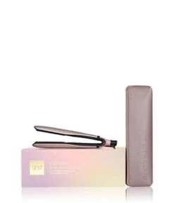 Ghd Sunsthetic Collection Platinum+ Styler Sun-kissed Taupe Coffret Cheveux 8 Ghd Sunsthetic Collection Platinum+ Styler Sun-kissed Taupe Coffret Cheveux -Soins Capillaires Boutique ghd sunsthetic collection platinum styler sun kissed taupe haarstylingset 1 stk 5060829518471 pack