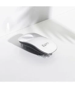 Ikoo Home Oyster Metallic Black Brosse Tangle -Soins Capillaires Boutique ikoo home oyster metallic black no tangle buerste 1 stk 4260376290221 detail