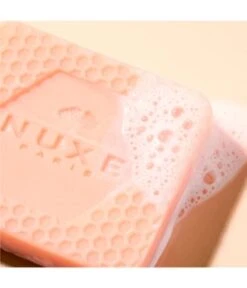NUXE Rêve De Miel Shampoing Solide 8 NUXE Rêve De Miel Shampoing Solide -Soins Capillaires Boutique nuxe reve de miel festes shampoo 65 g 3264680026270 detail