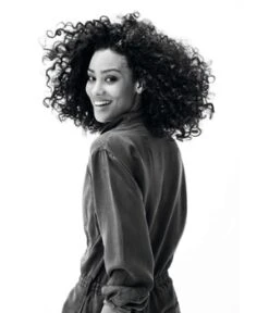 Schwarzkopf Professional Mad About Curls Shampoing Boucles High Foam Shampoing -Soins Capillaires Boutique schwarzkopf professional mad about curls high foam haarshampoo 300 ml 4045787394801 visual2